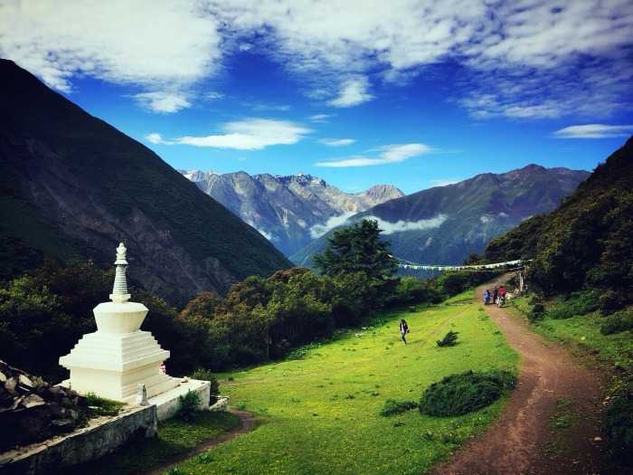 贡嘎寺实景照片