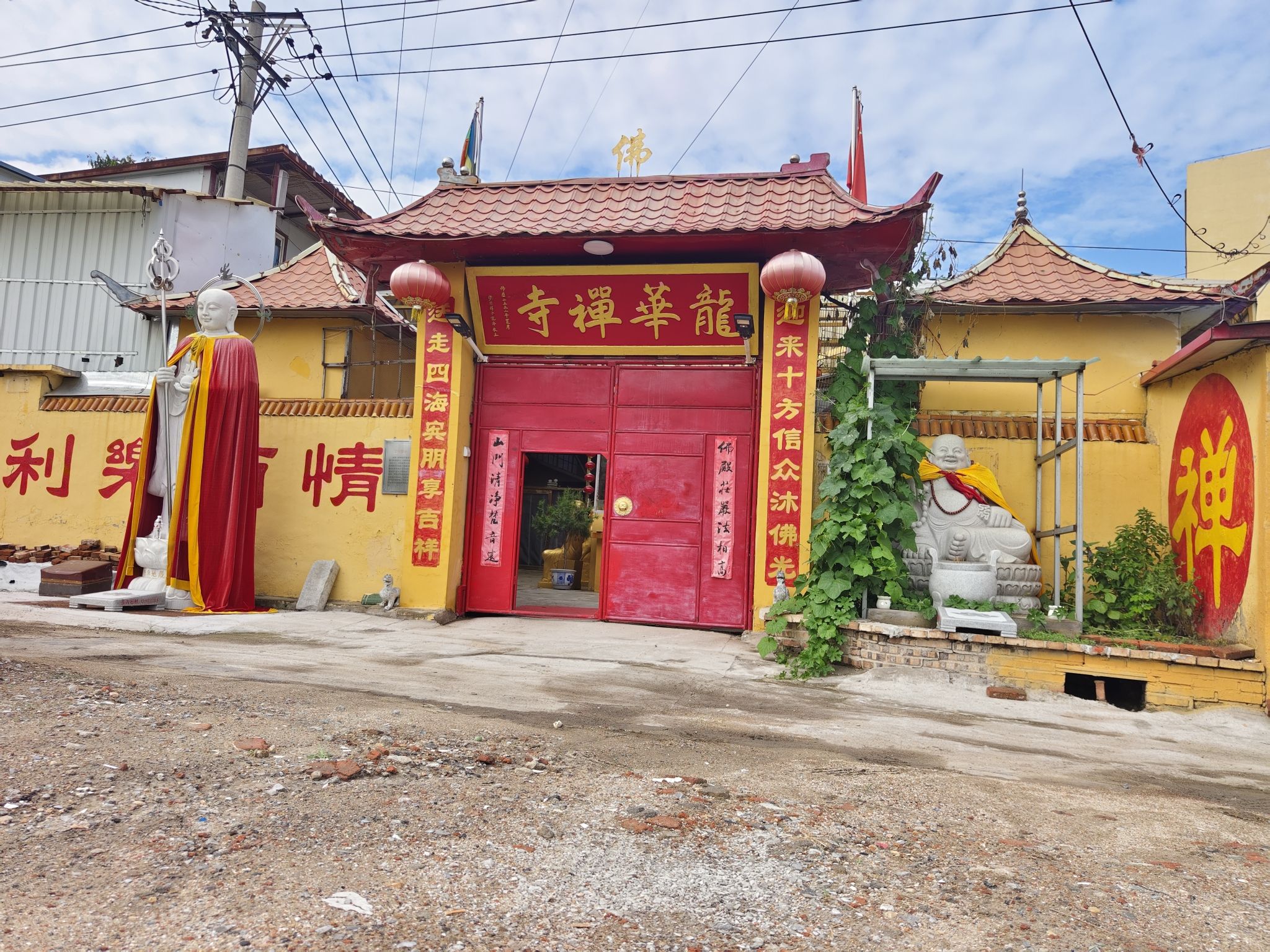 龙华寺实景照片