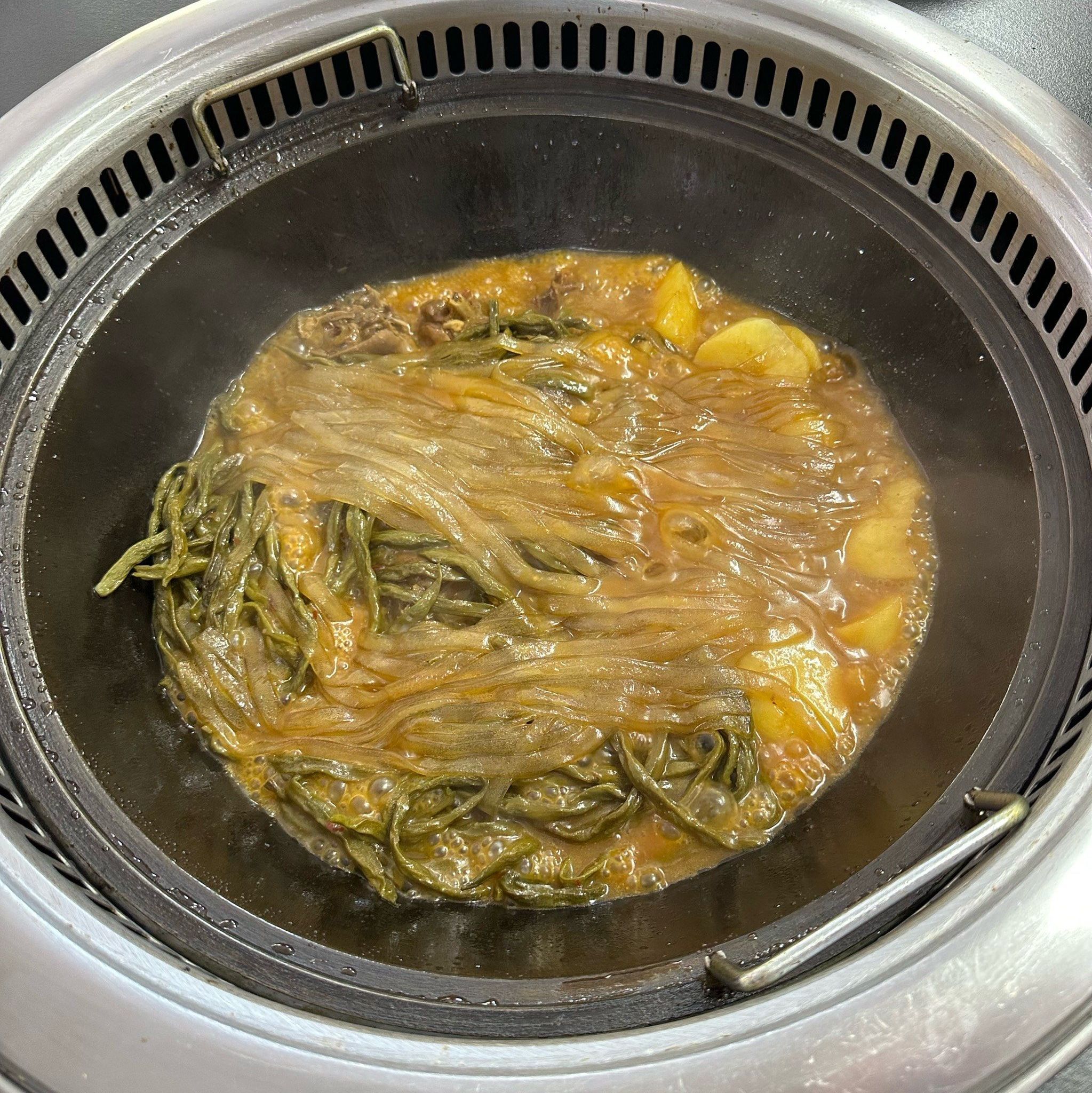 东北大姐铁锅炖