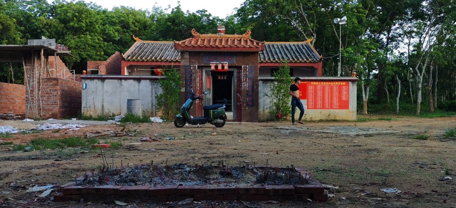竹根峝主庙实景照片