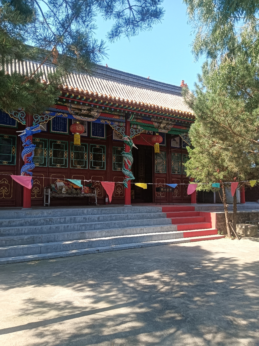 山阴化悲岩下寺实景照片