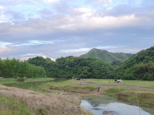 安吉杭垓镇和村村湿地公园