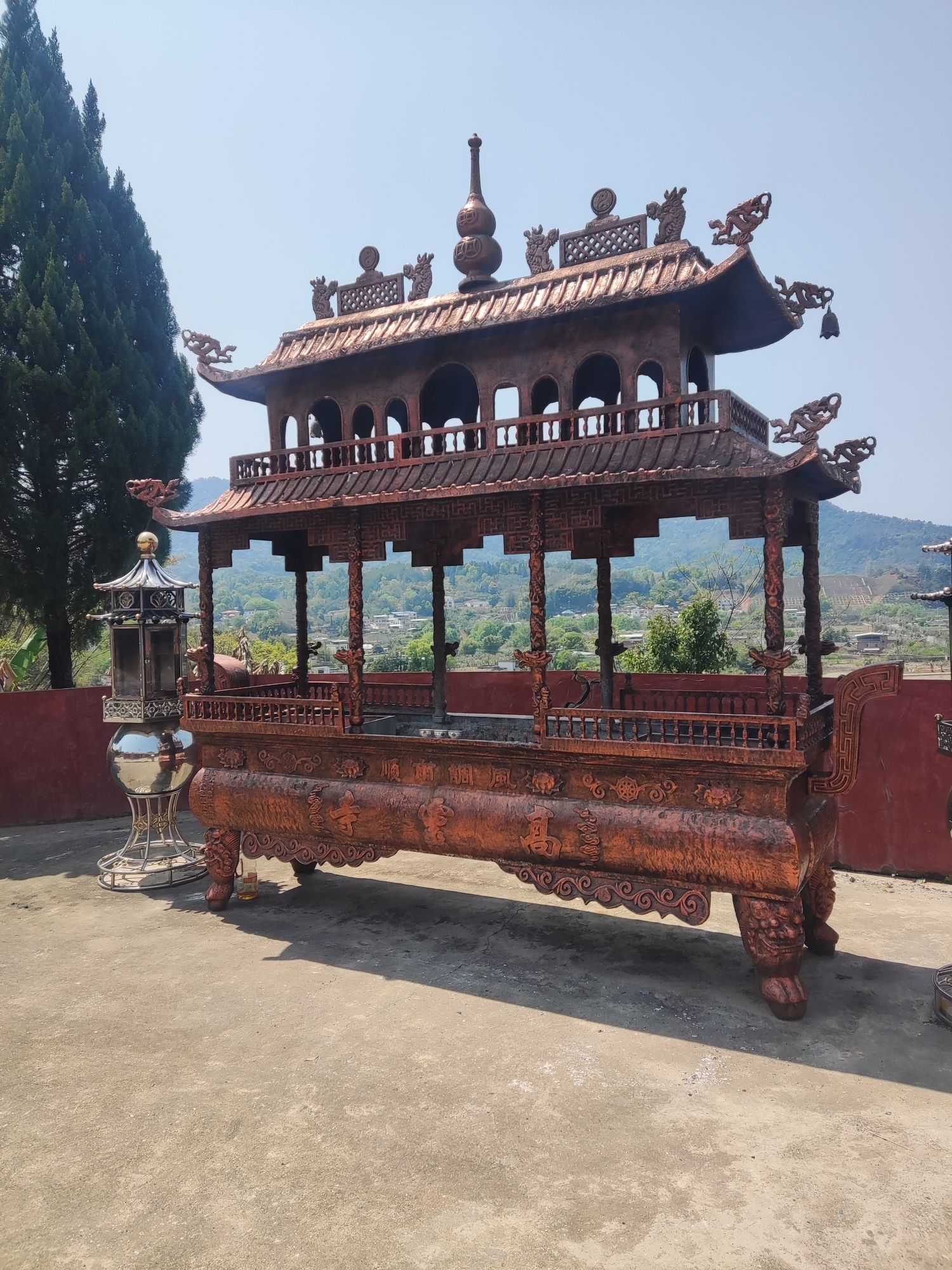高灵寺实景照片