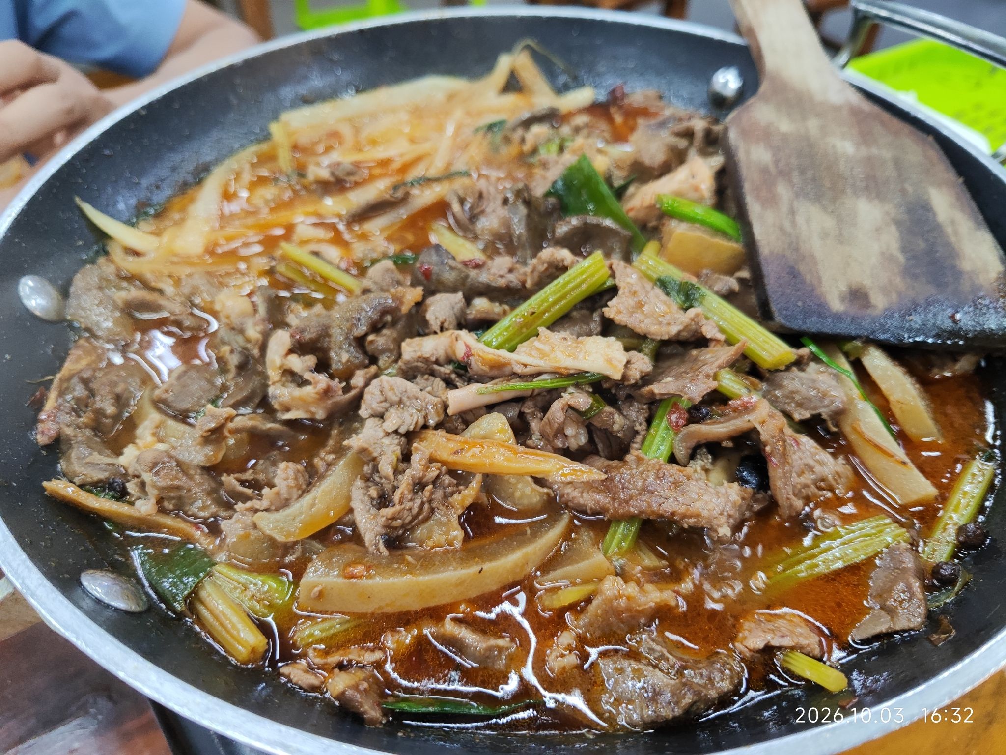山歌牛杂敏姐油茶(南丹店)