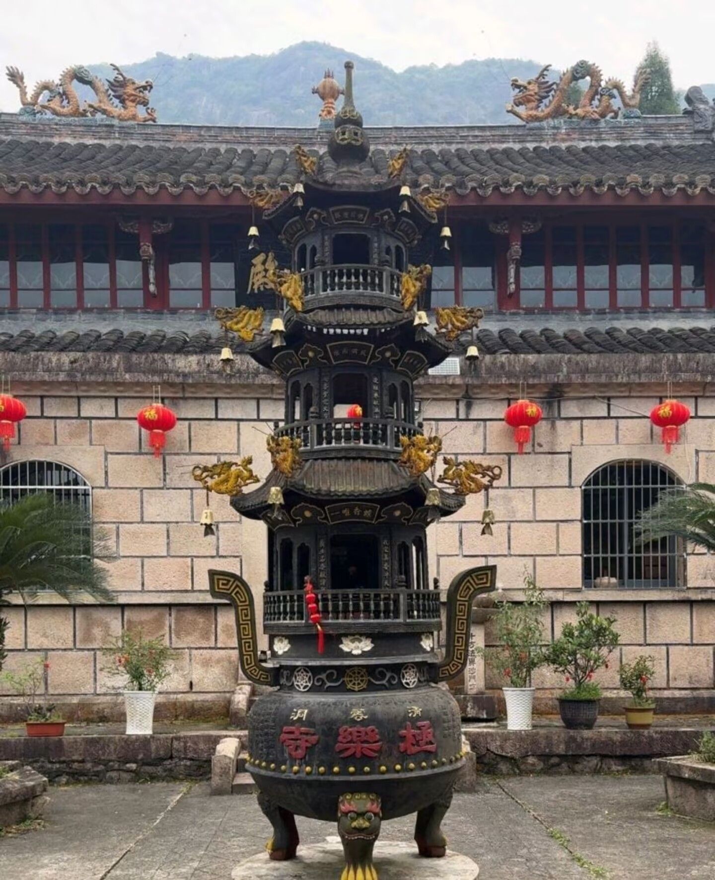 极乐寺实景照片