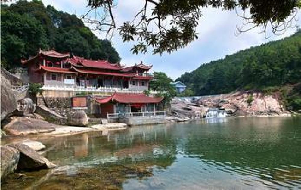 九鲤湖风景区景点图片