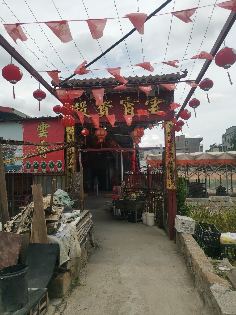 西洪云宵宝殿实景照片