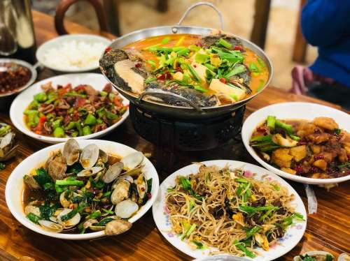 凡老头米线砂锅店