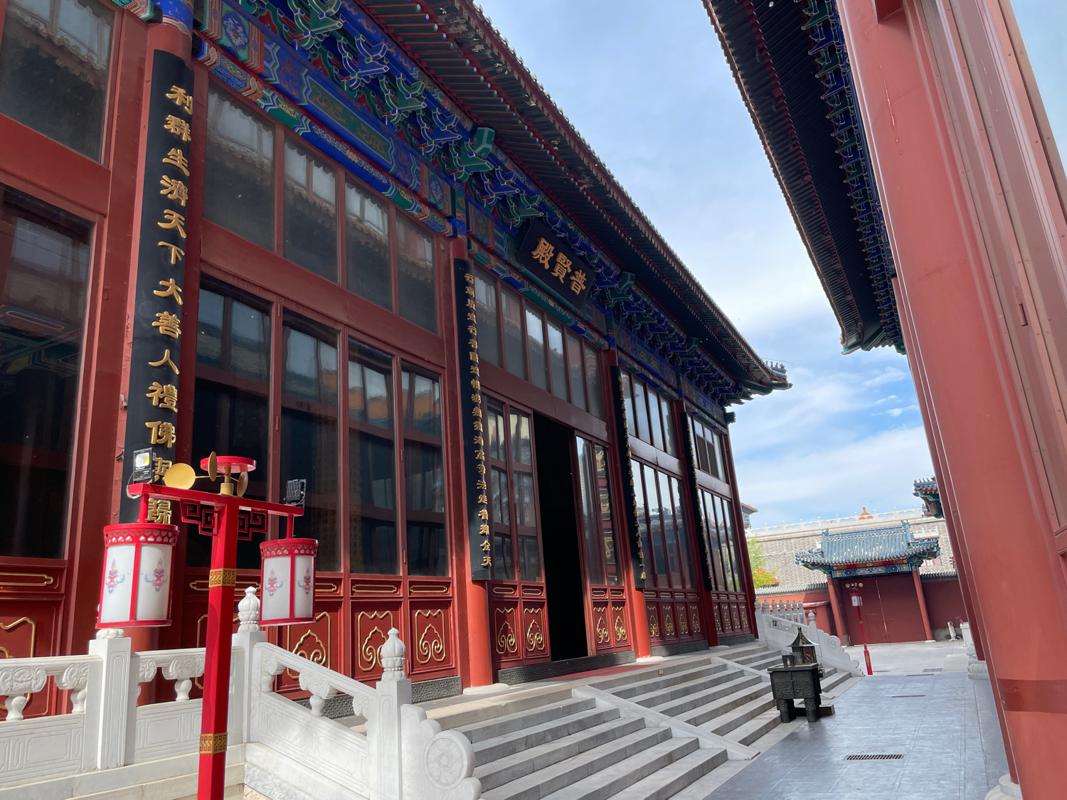 普贤殿实景照片