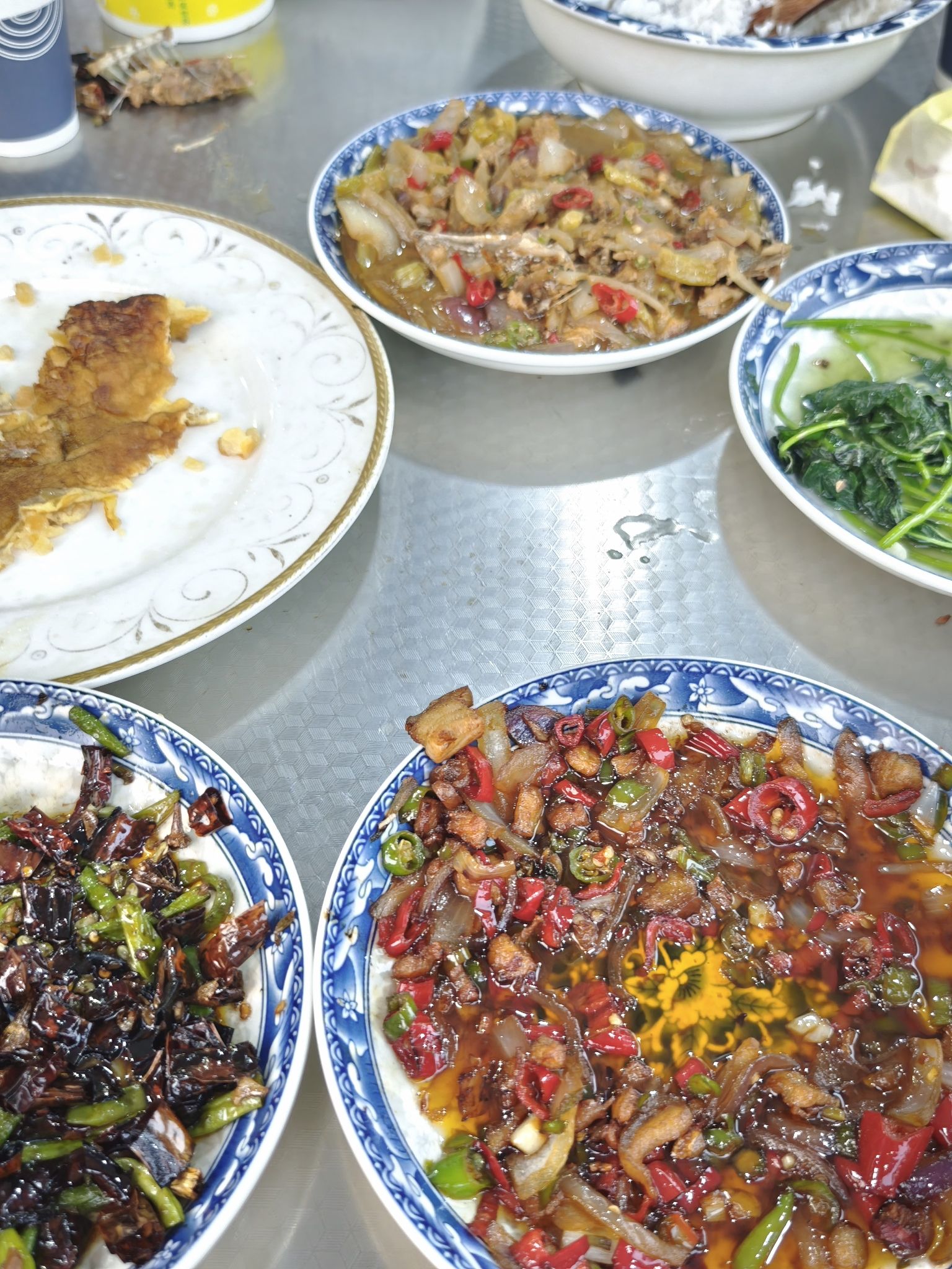 粤吃粤湘农家乐饭店