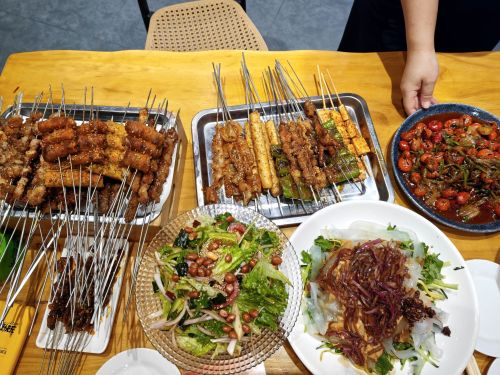香半城东北特色烧烤