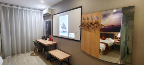 骏怡精选酒店(石家庄鹿泉动物园店)