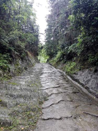 刘备洞峡谷旅行图片 2