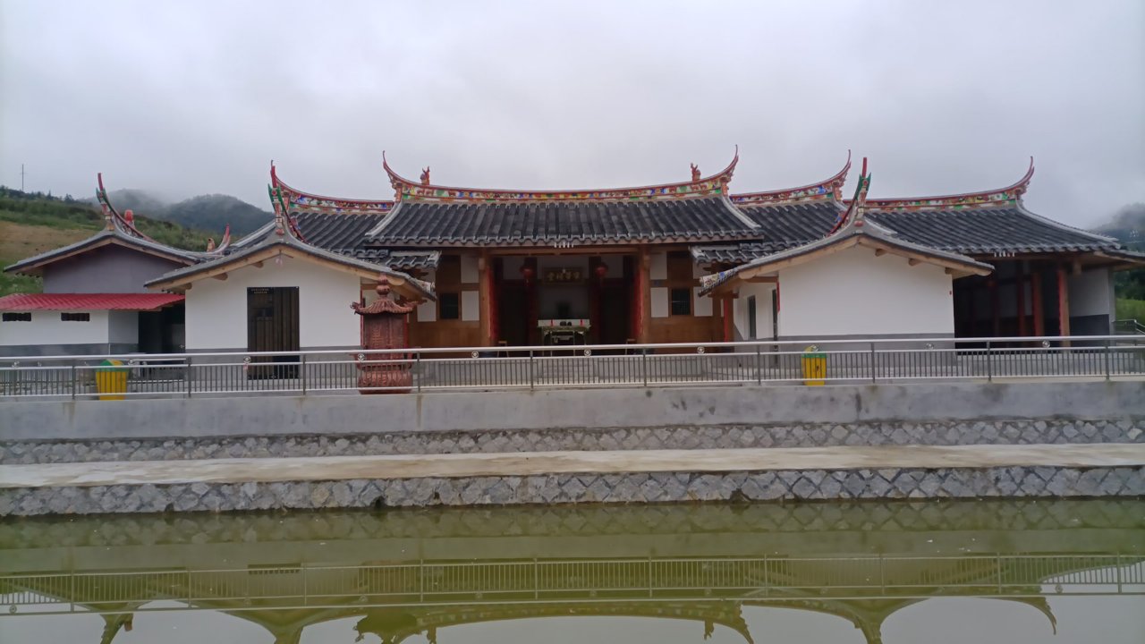 前坪乡黎明村祖祠堂实景照片