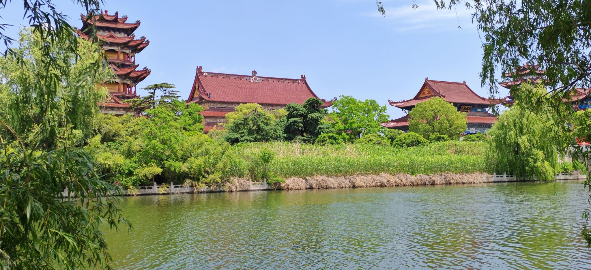 大雄宝殿实景照片