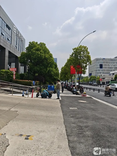 上海贝岭科技园实景图