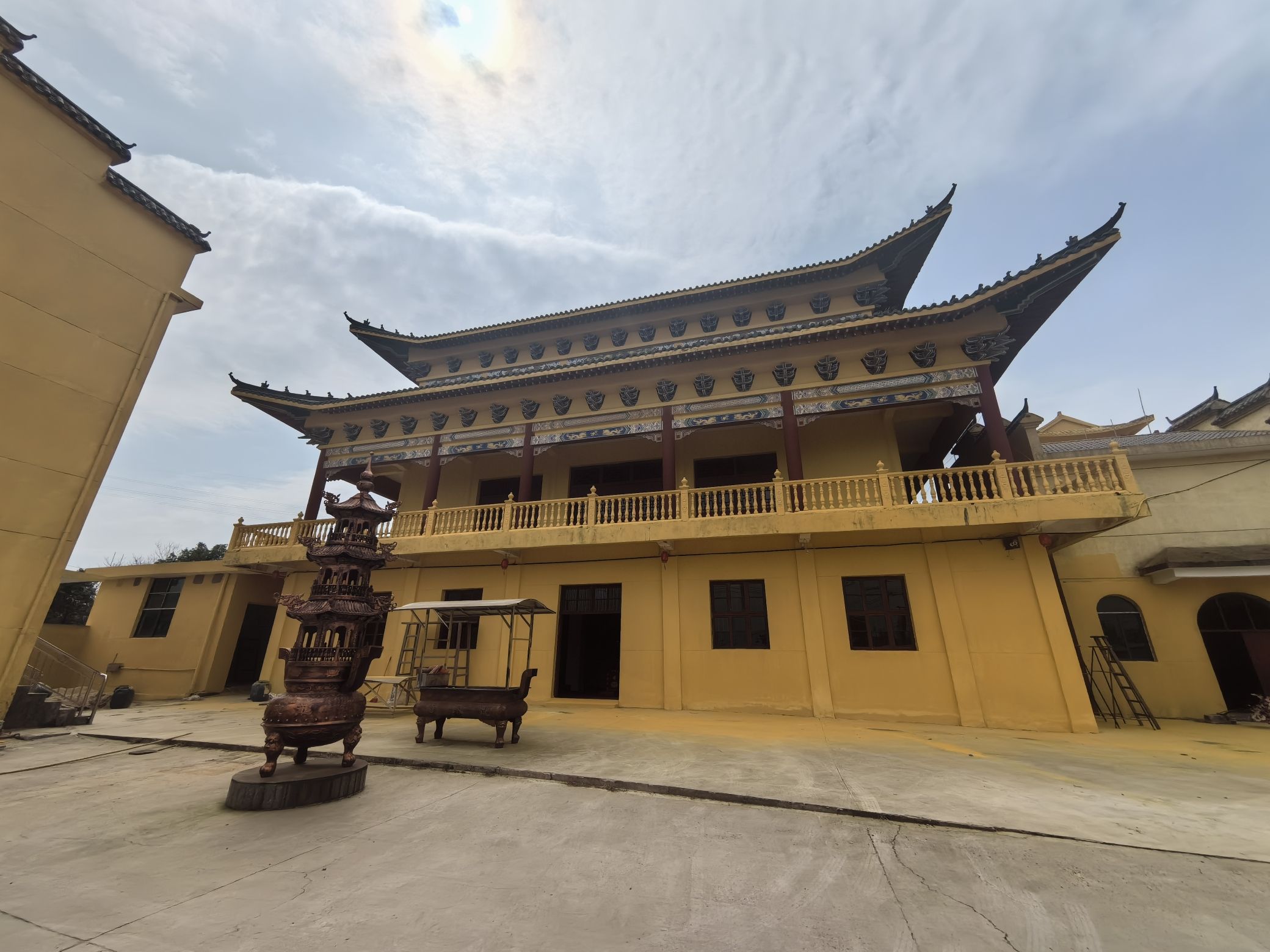 龙泉古寺实景照片