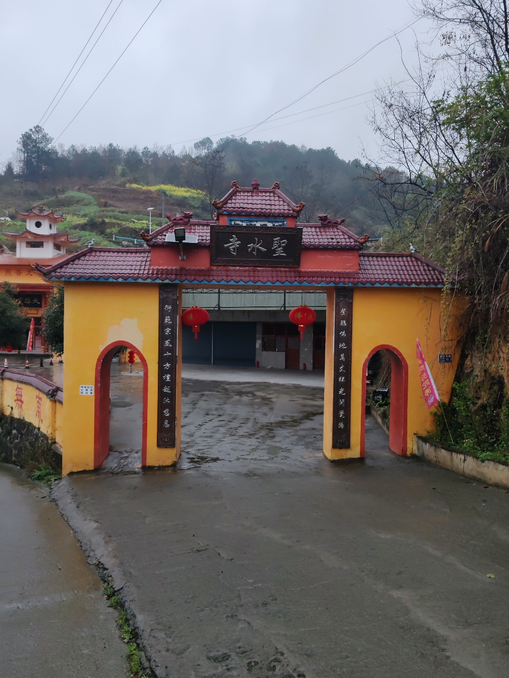 仓头坝圣水寺实景照片