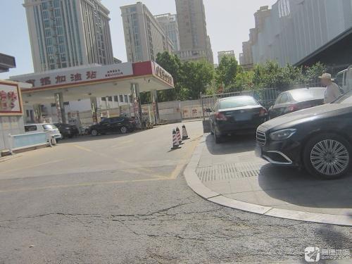 省招加油站(维明南大街)