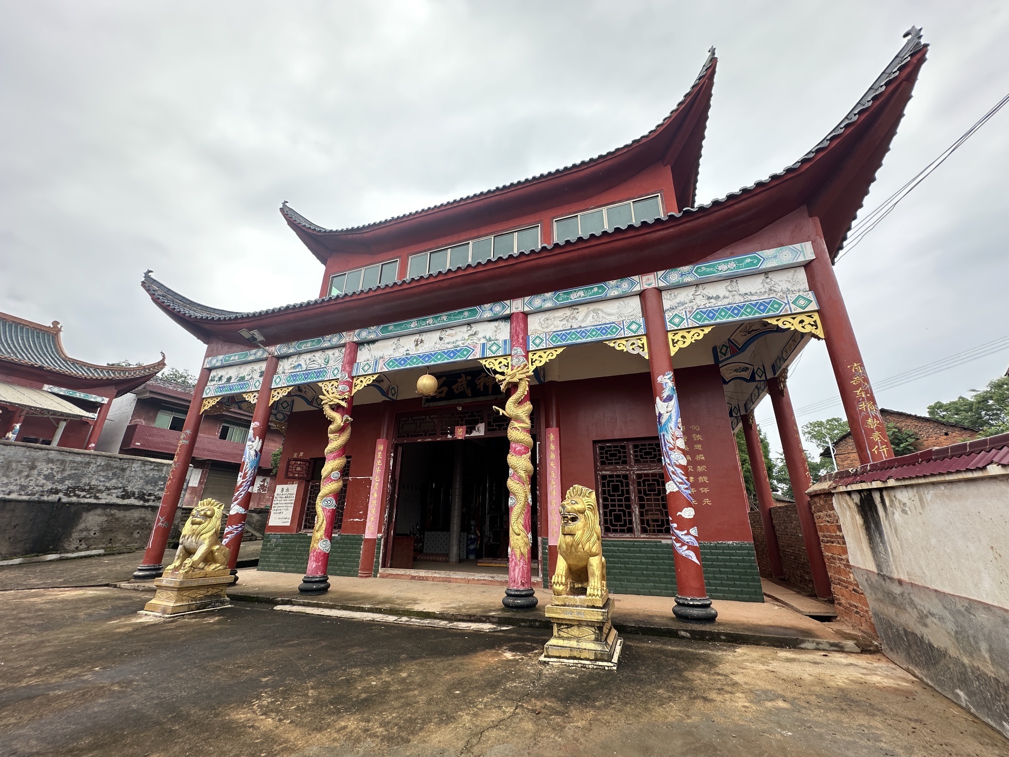 神武石庙实景照片