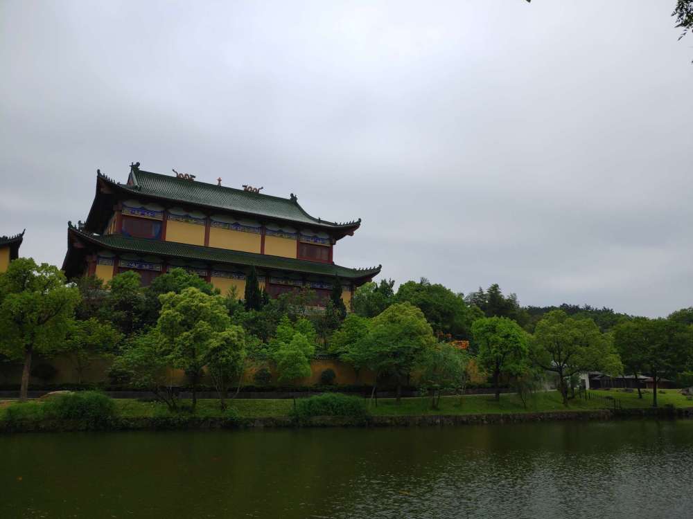 龙游石窟景点图片