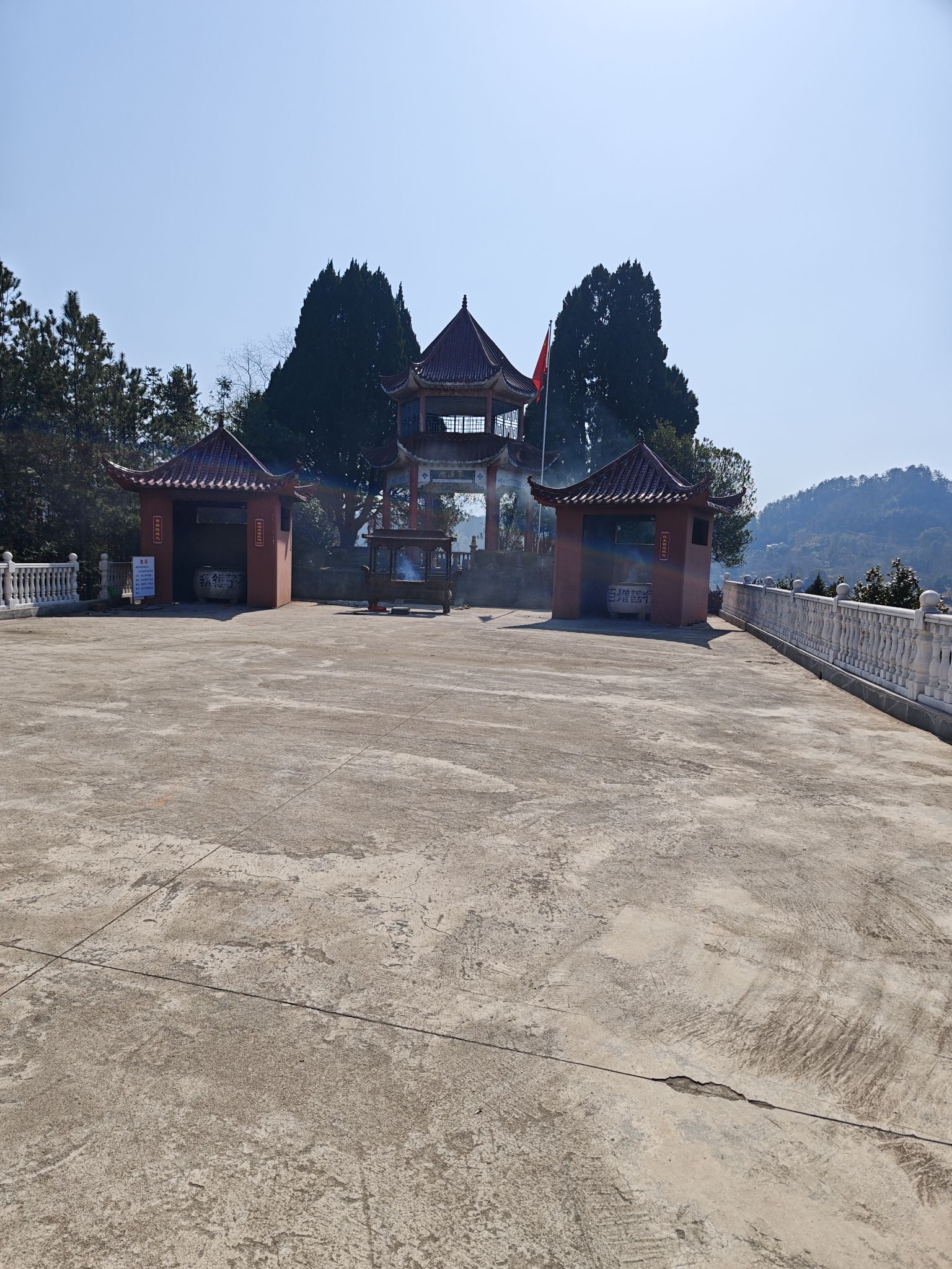 东狱庙实景照片