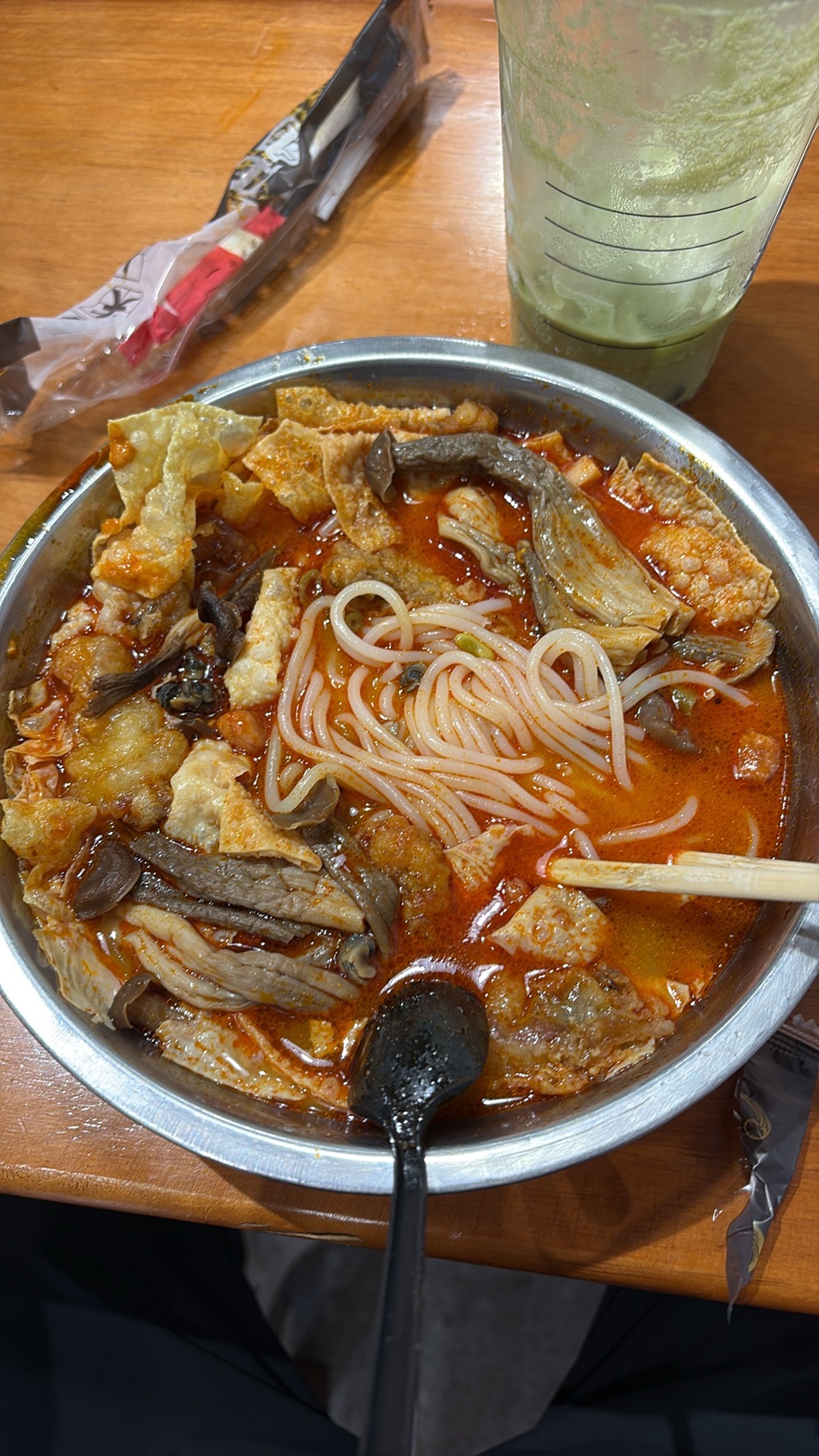 融柳大铁牛螺蛳粉(乐天城店)