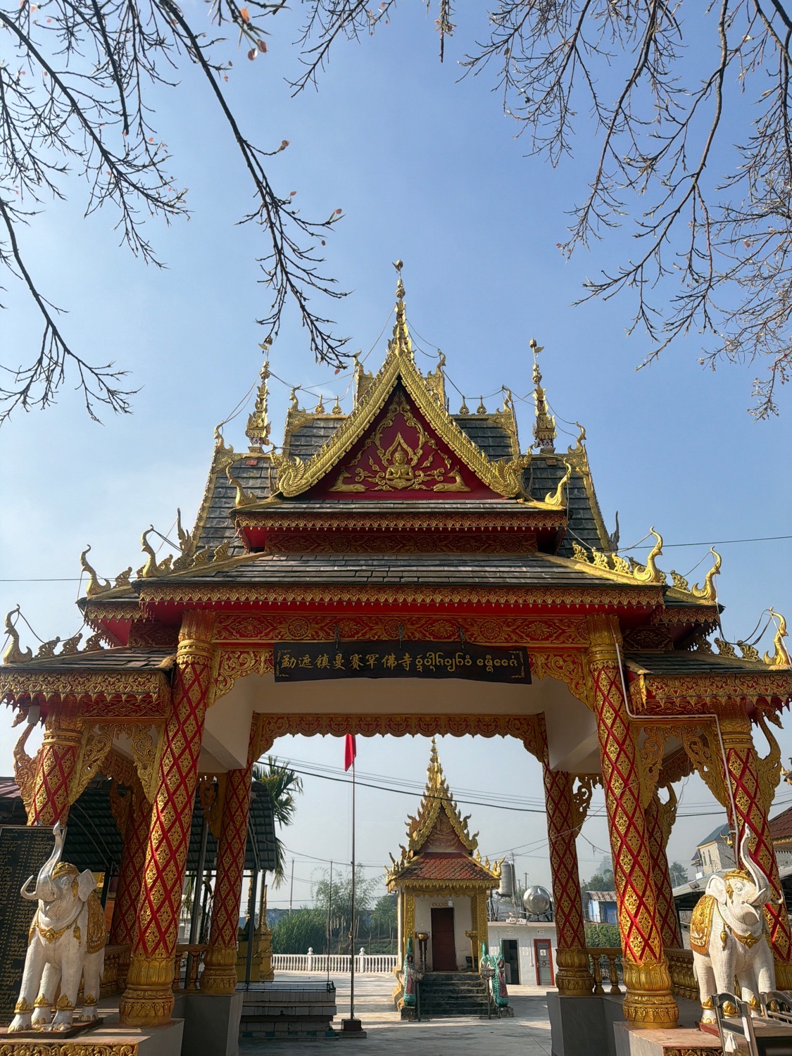 曼赛罕佛寺实景照片