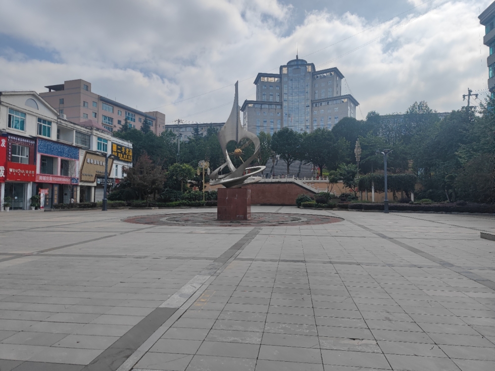 小广场景点图片