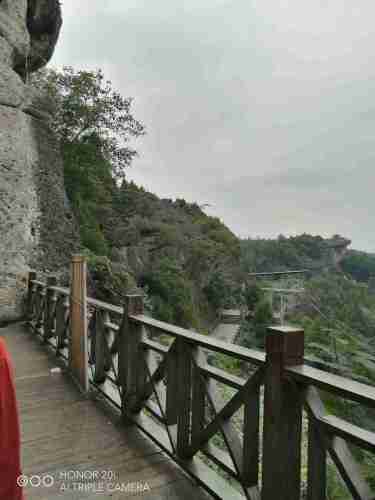 鹰嘴岩木栈道旅行图片 3