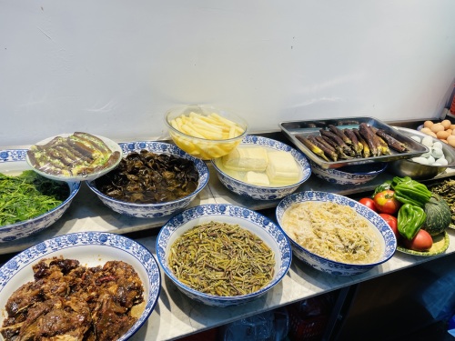 仙人游酒家