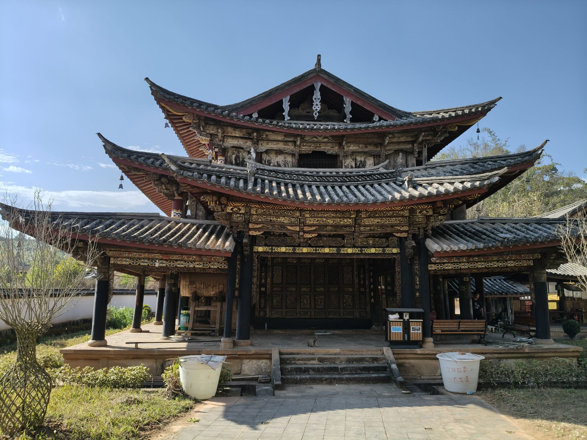 芒岛佛寺实景照片
