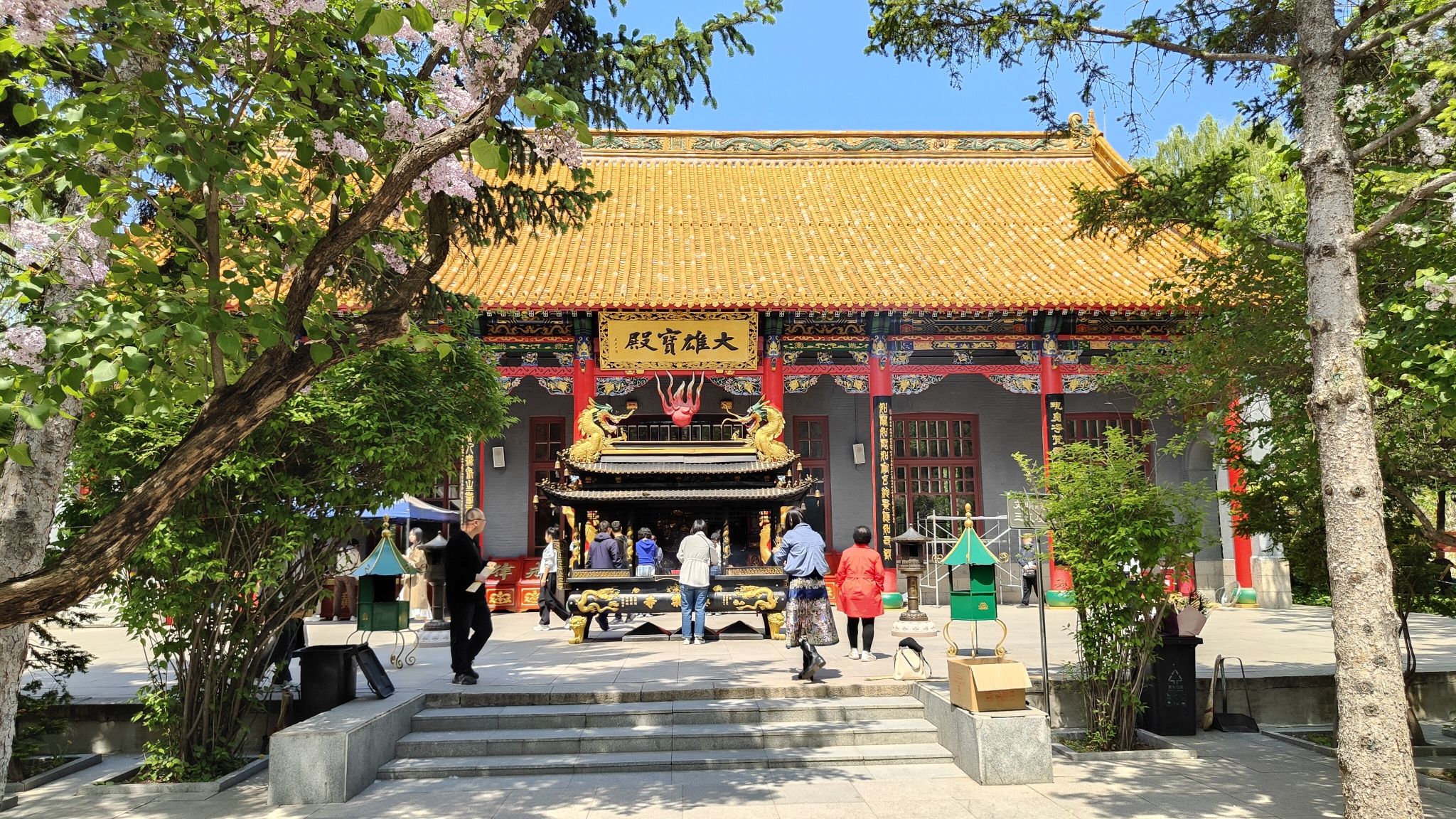 大雄宝殿实景照片