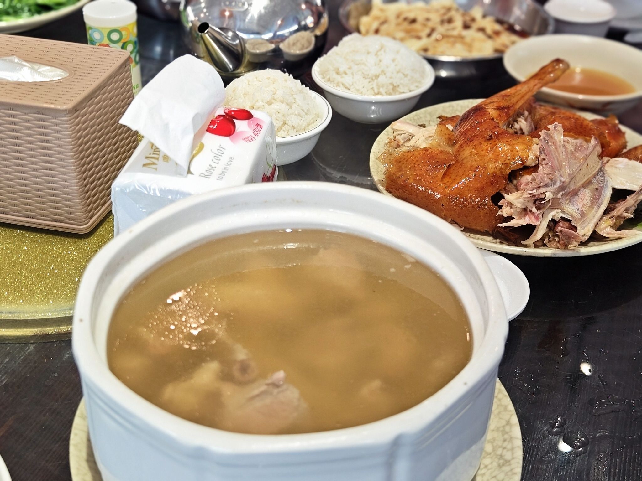 粤青研农场·君记烧鸡(罗浮山总店)