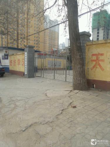 定州市西关北街小学