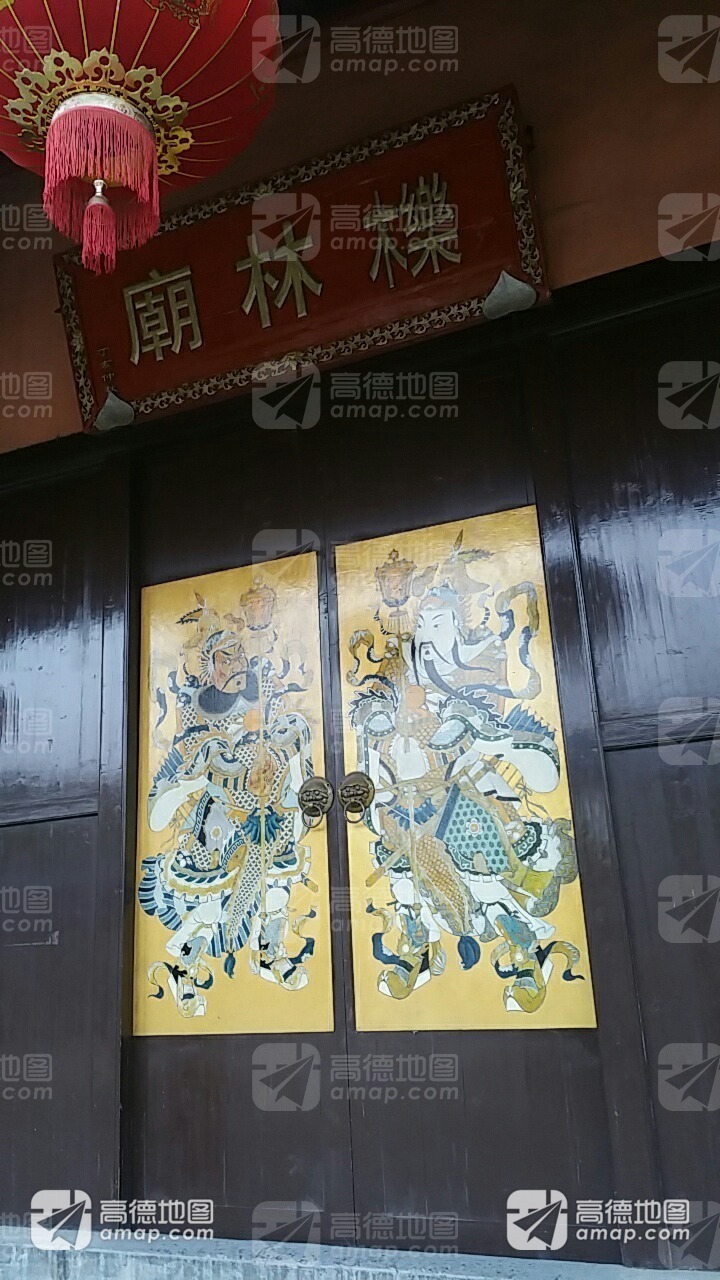 栎林庙实景照片