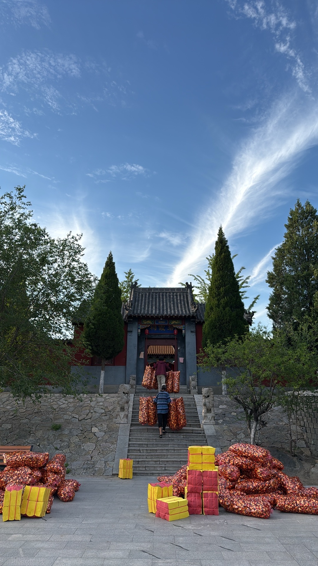 碧霞祠实景照片