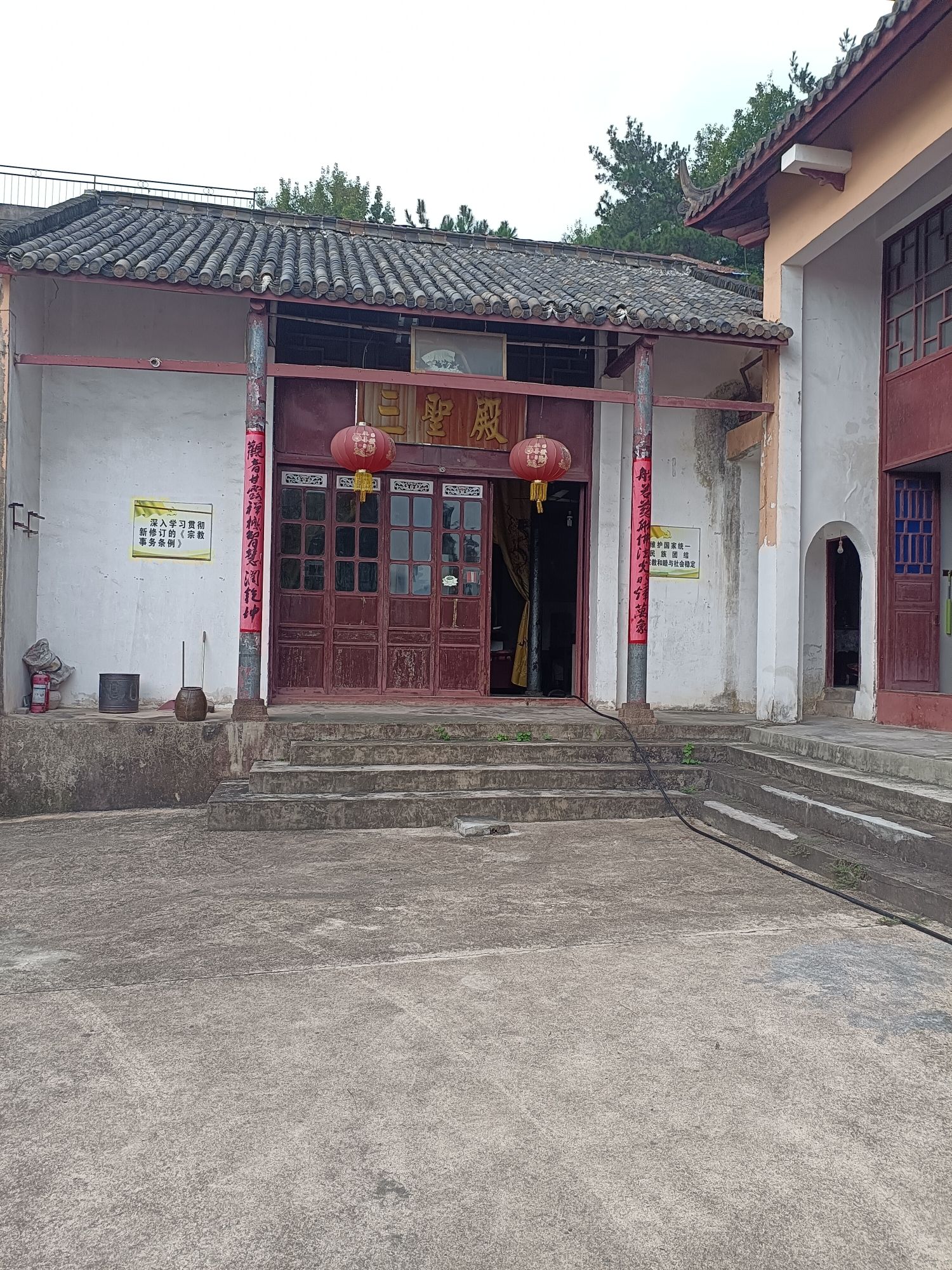 观音石寺实景照片