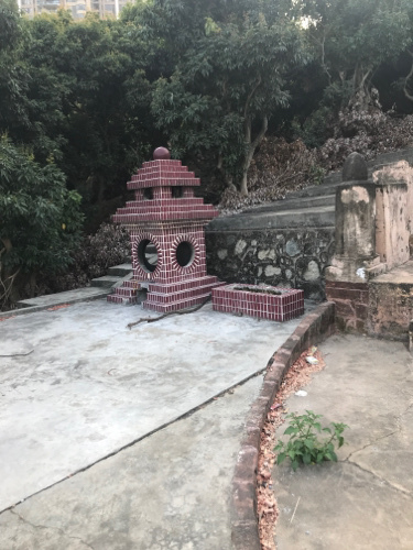 文起东古墓旅行图片 1