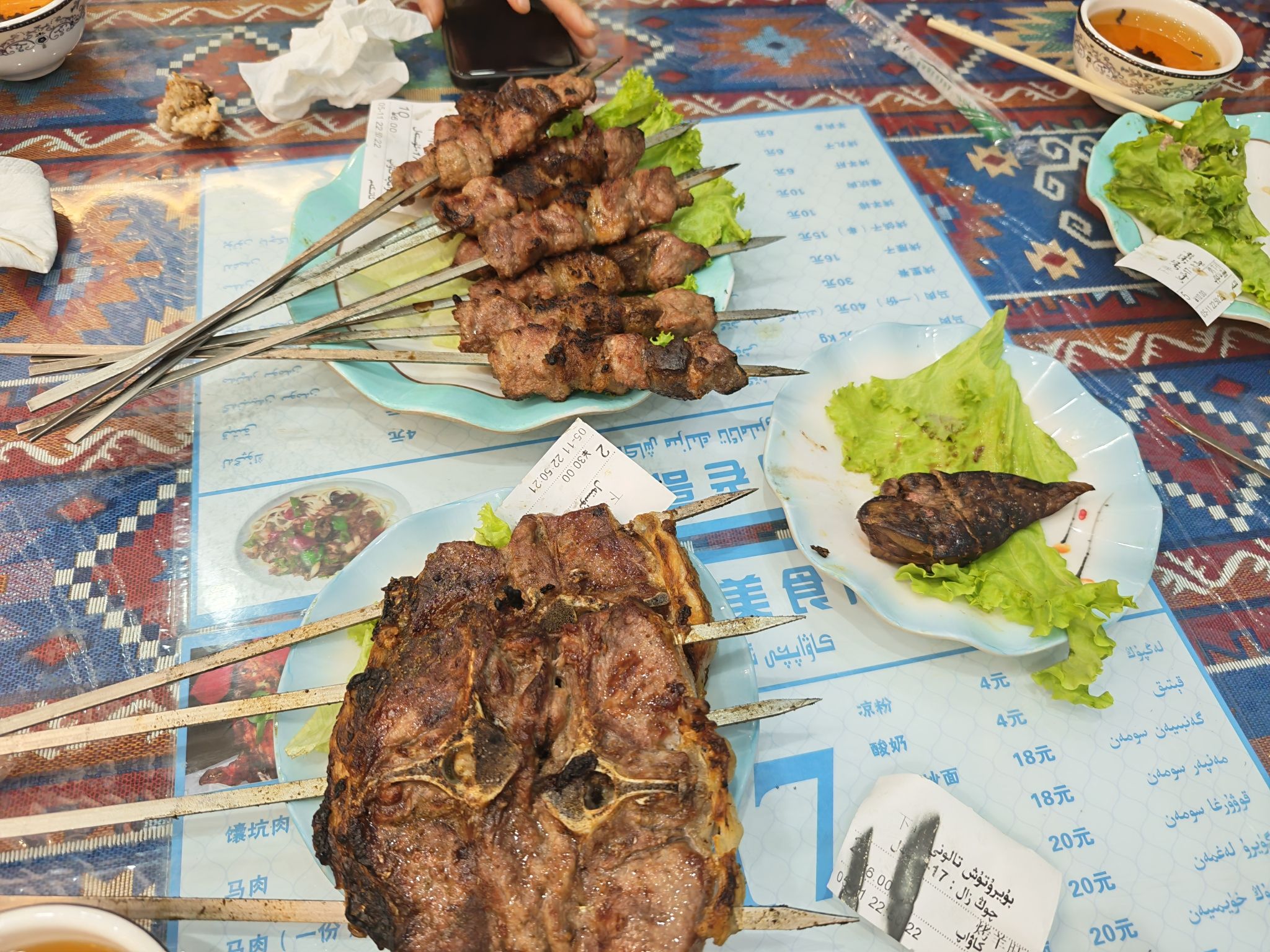 喀什烤肉老哥土羊羔肉美食