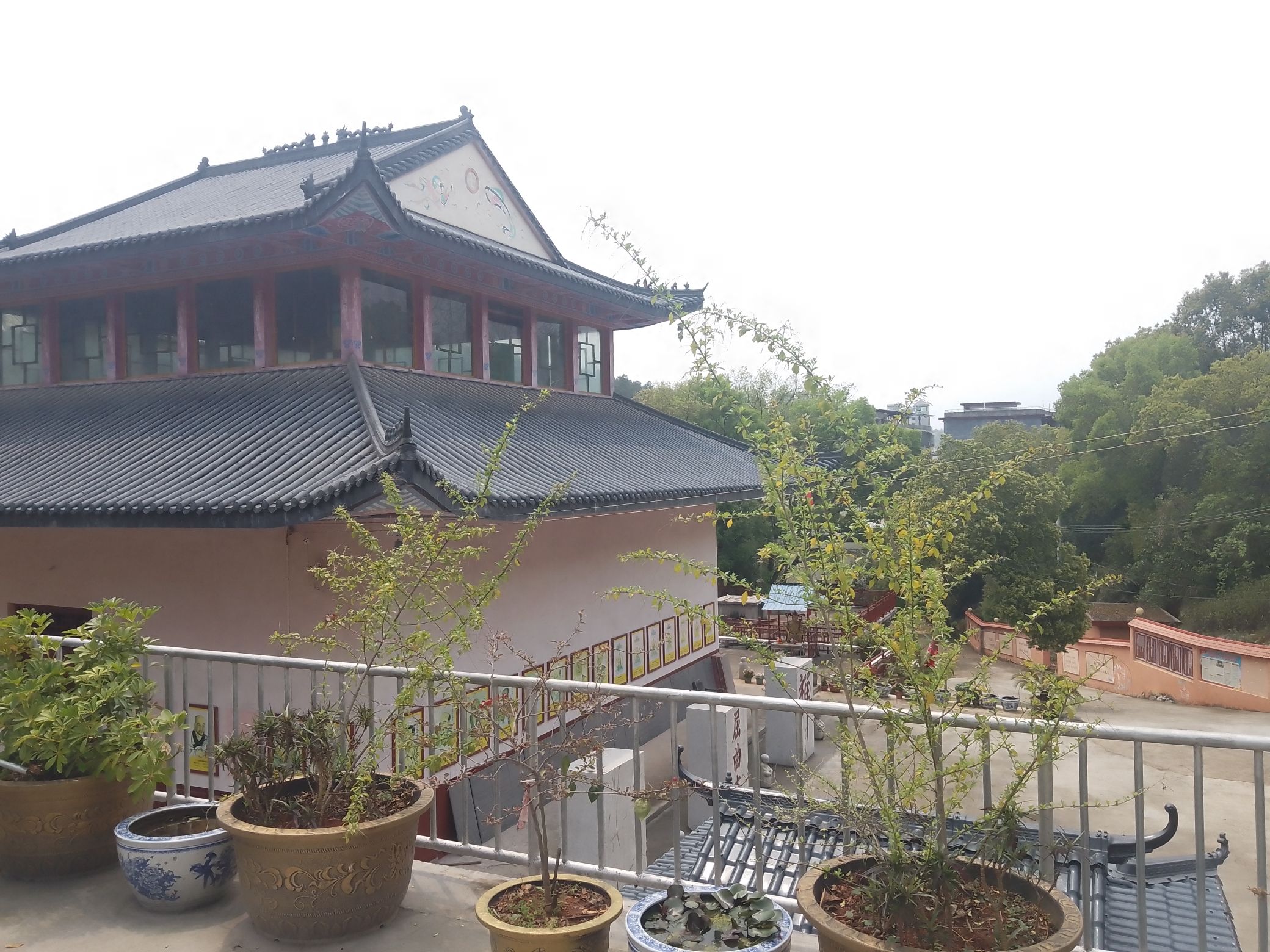 宜章龙泉寺实景照片