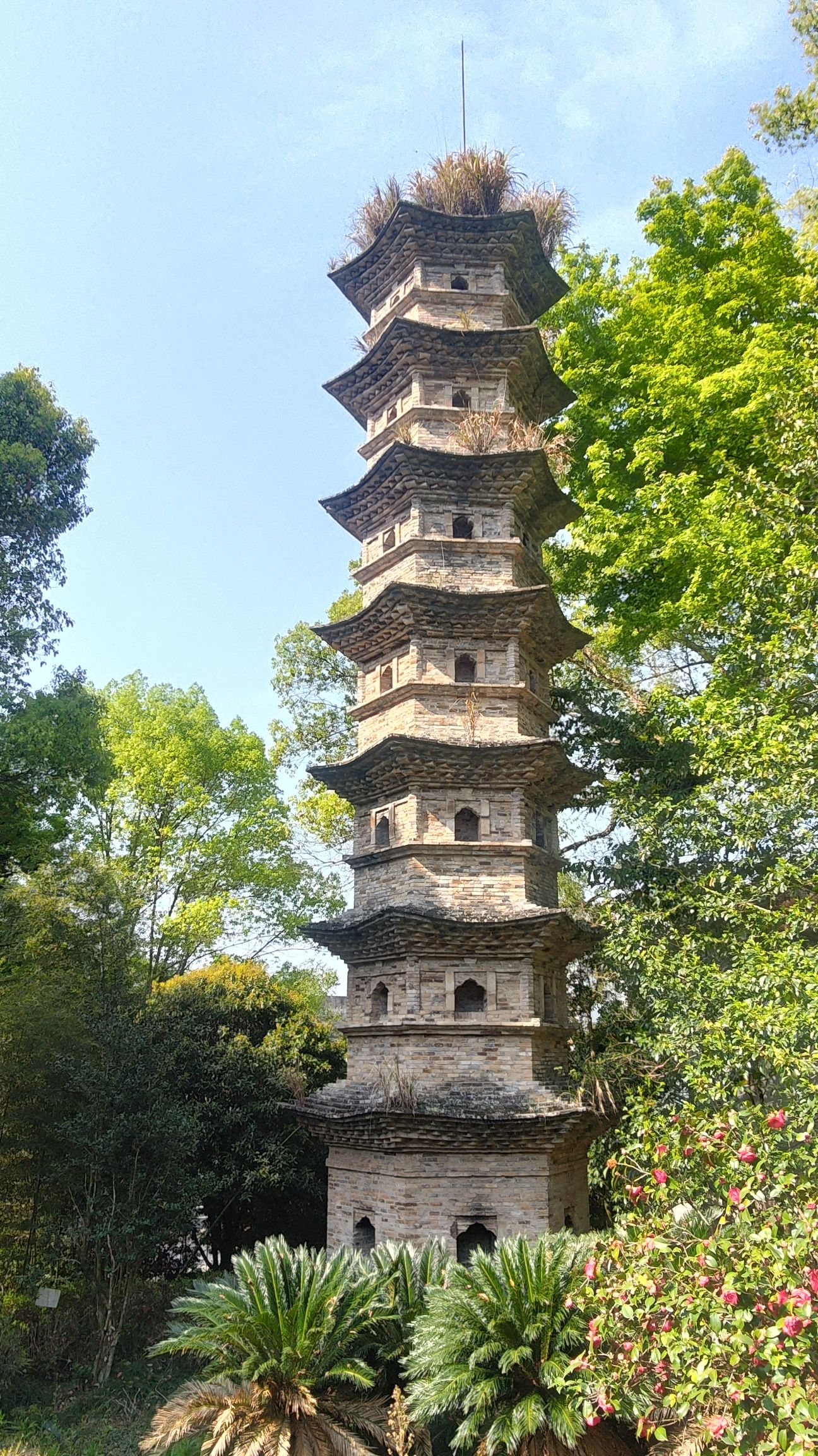 灵石寺塔实景照片