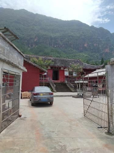 定风山弘佛寺实景照片