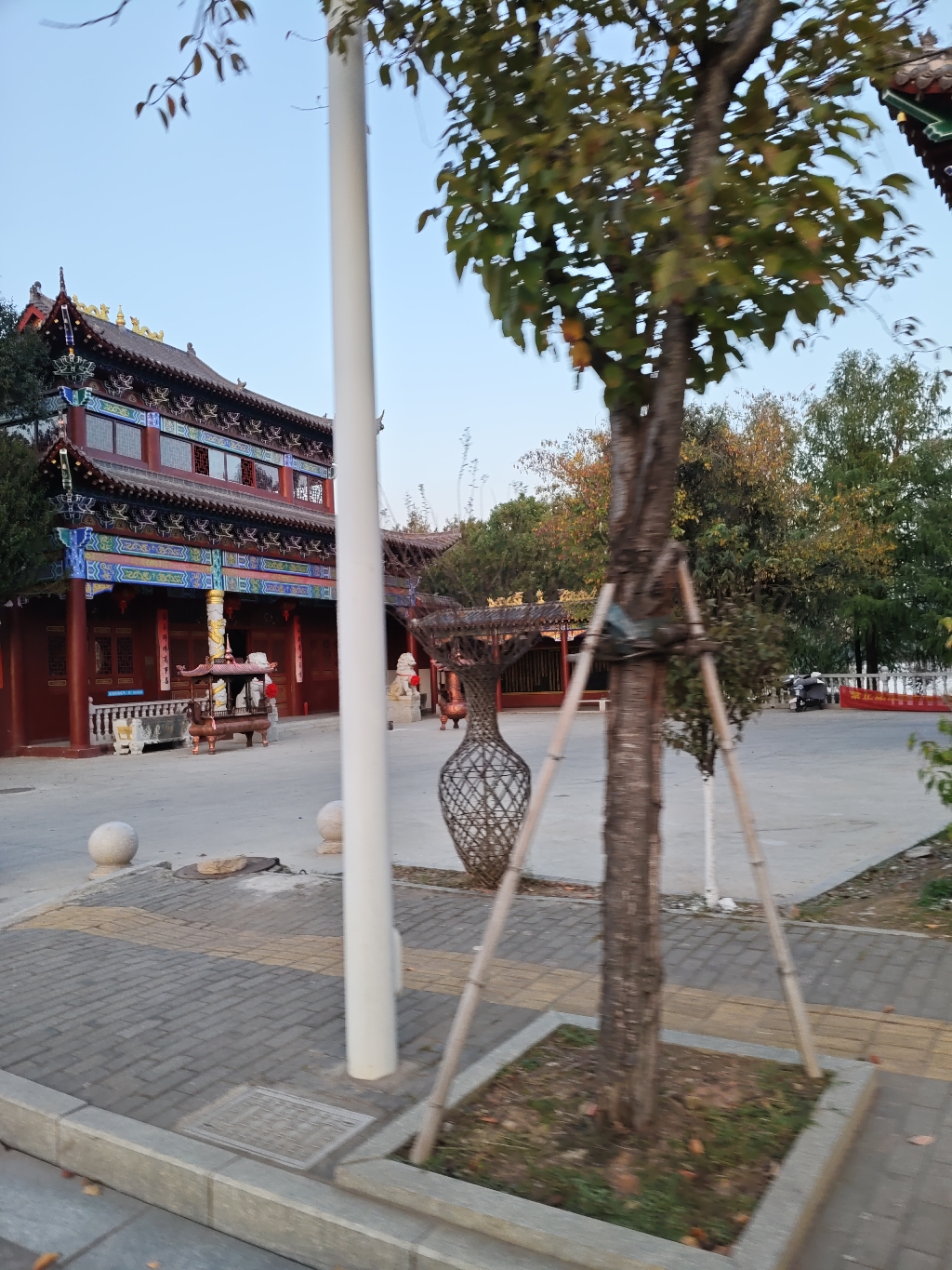 梅花林古庙实景照片
