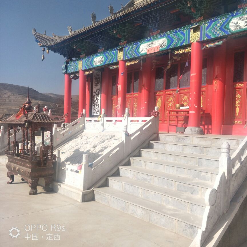 后凤山聚龙寺实景照片