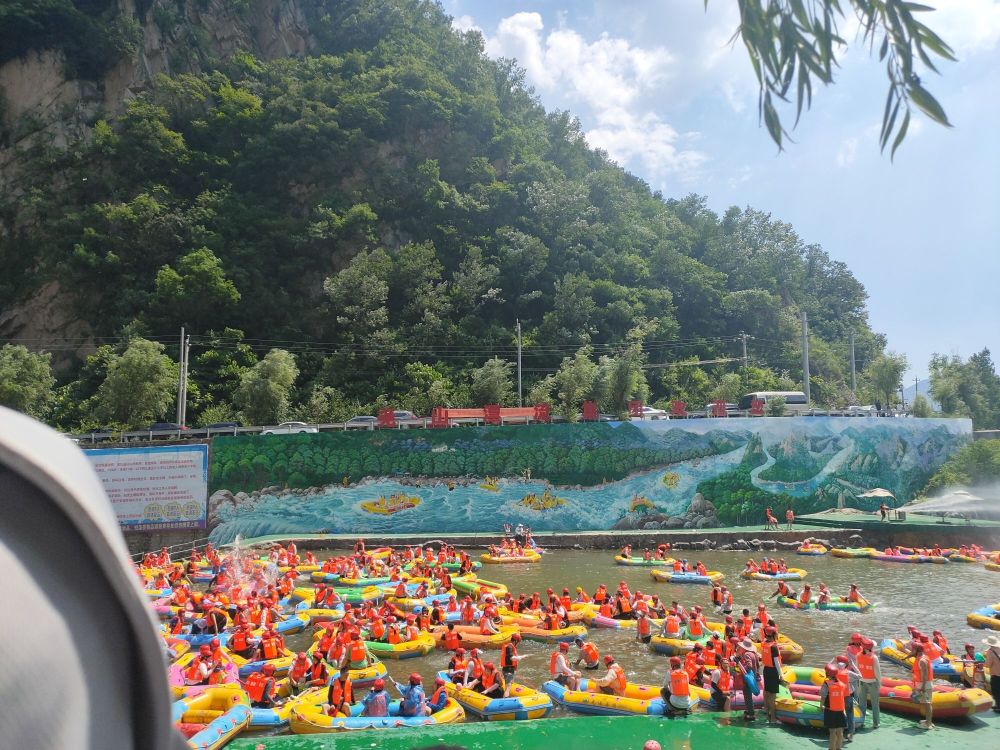尧山大峡谷漂流景点图片