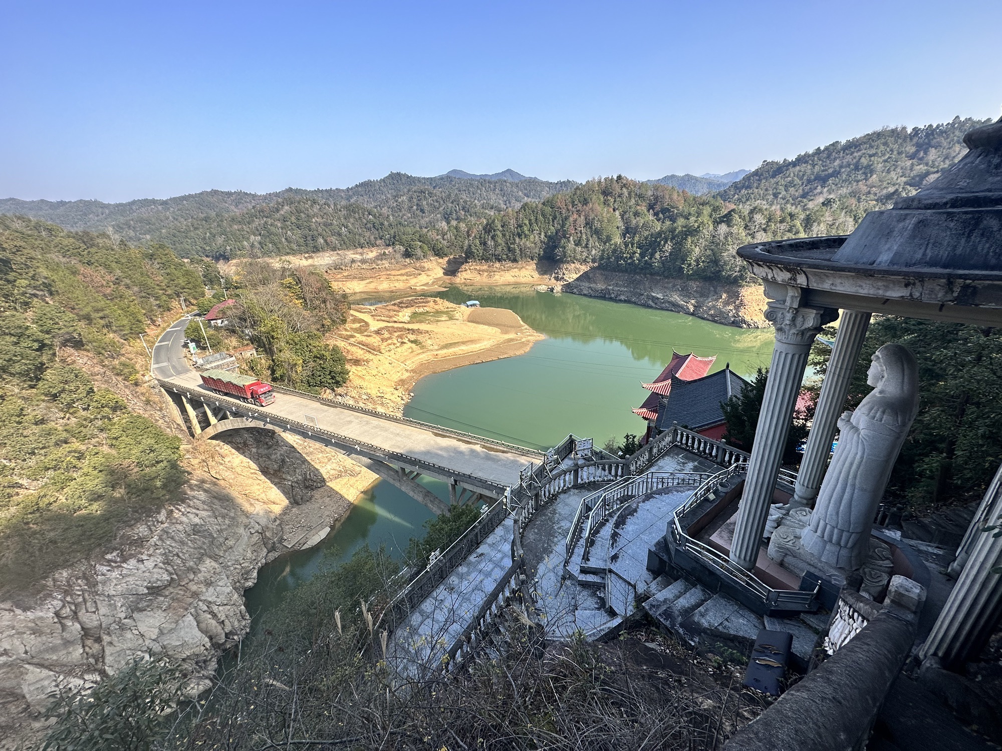 蒋埠江鳌山观音庙实景照片