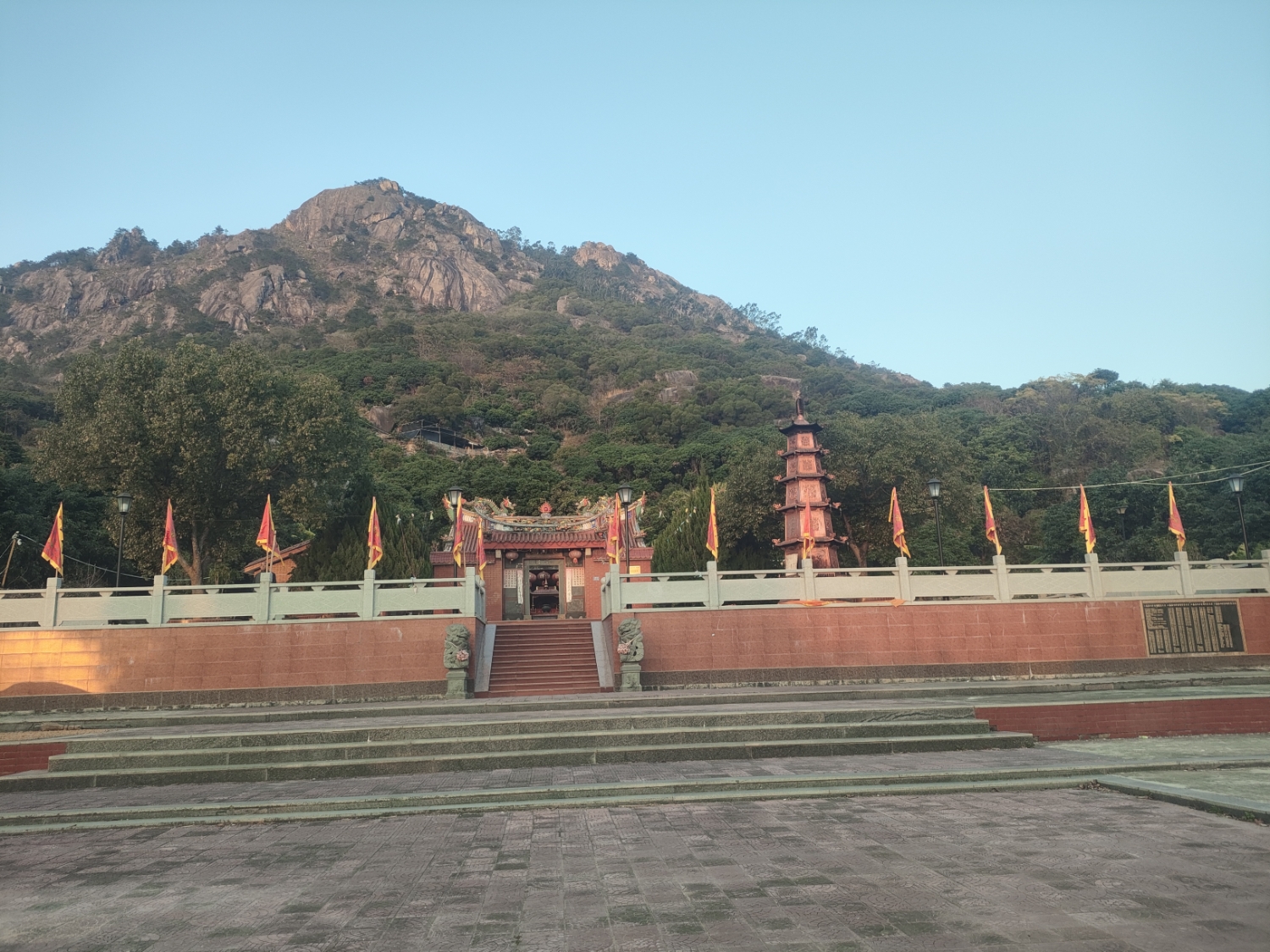 九层老伯公庙实景照片