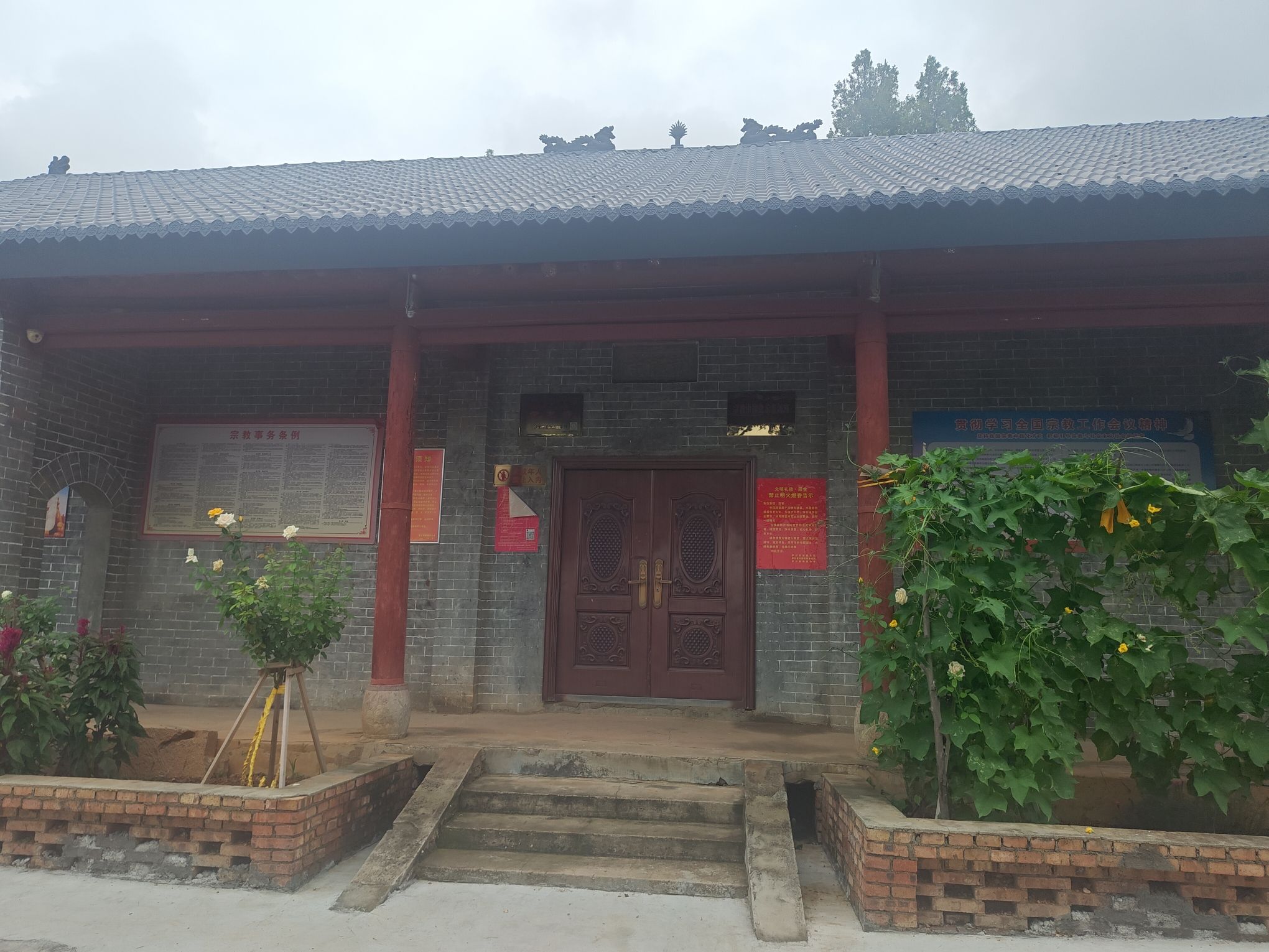 黄龙寺实景照片