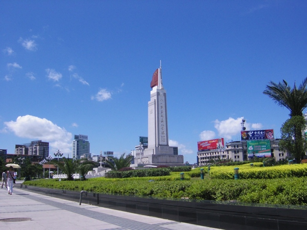 八一广场景点图片